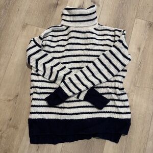J crew turtleneck XS navy striped XS